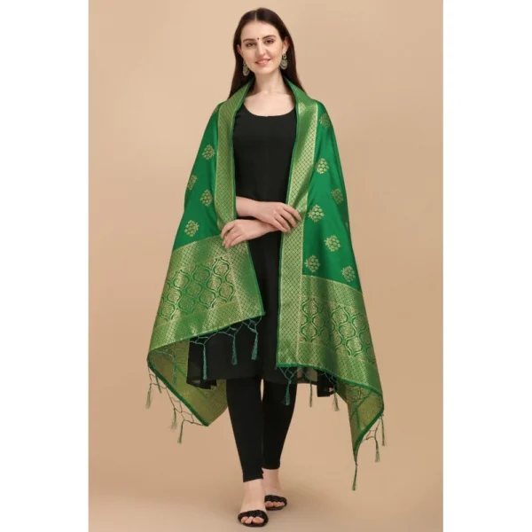 Women's Silk Pure Zari weaving Duppatta (Green, Length: 2-2.3 Mtrs) - Image 2
