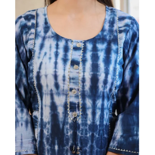 Women's Cotton Dyed 3/4 Sleeve Round Neck Kurti (Blue) - Image 3