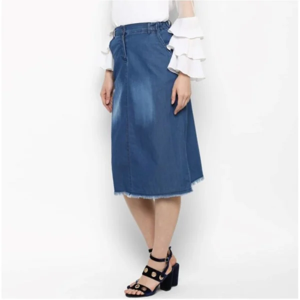 Women's Denim Washed Buttoned Skirt (Blue) - Image 3