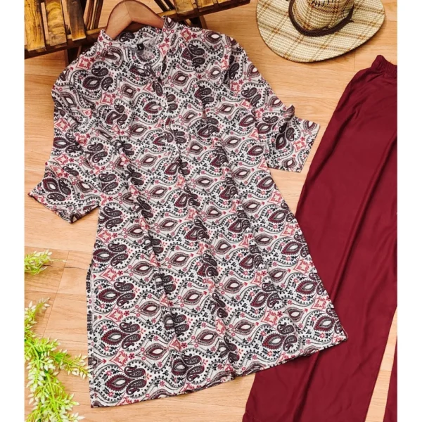 Women's Muslin Printed Mandarin Collar 3-4th Sleeve Kurti With Pant Set (Red Grey) - Image 4
