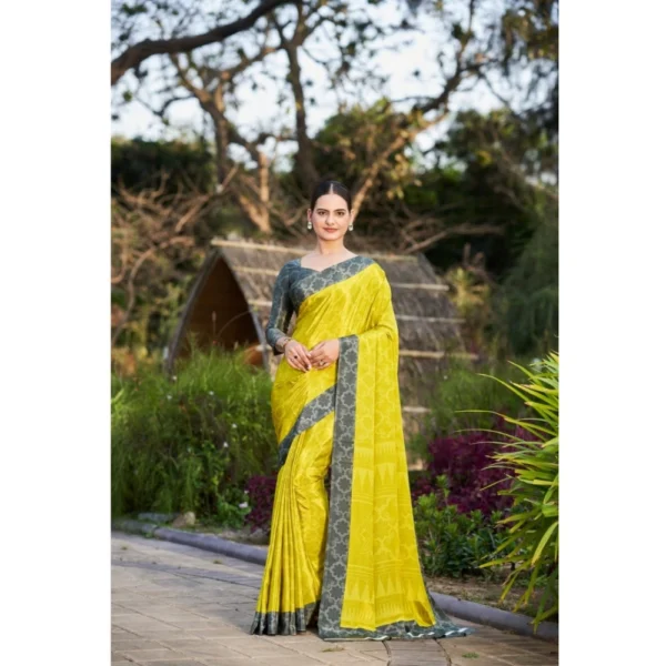 Women's Crepe Printed Saree With Unstitched Blouse (Cream, 5-5 Mtrs)