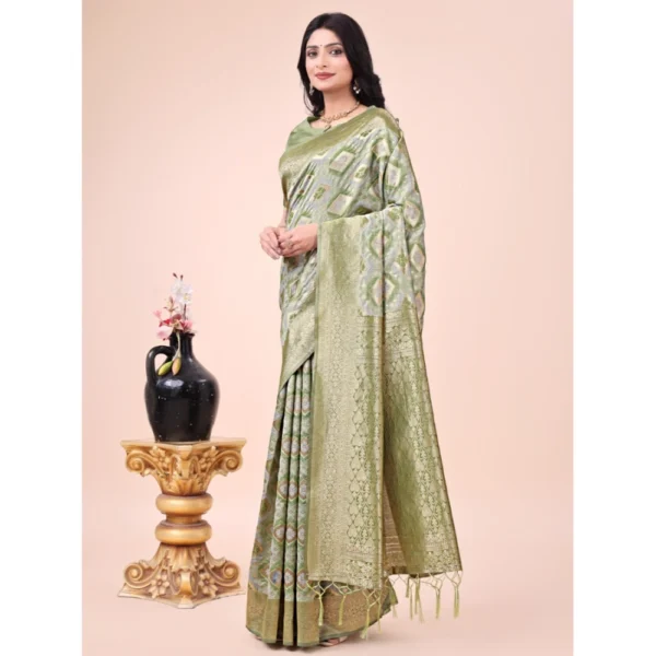 Women's Cotton Printed Saree With Unstitched Blouse 5.5Mtr (Mhendi Green) - Image 2