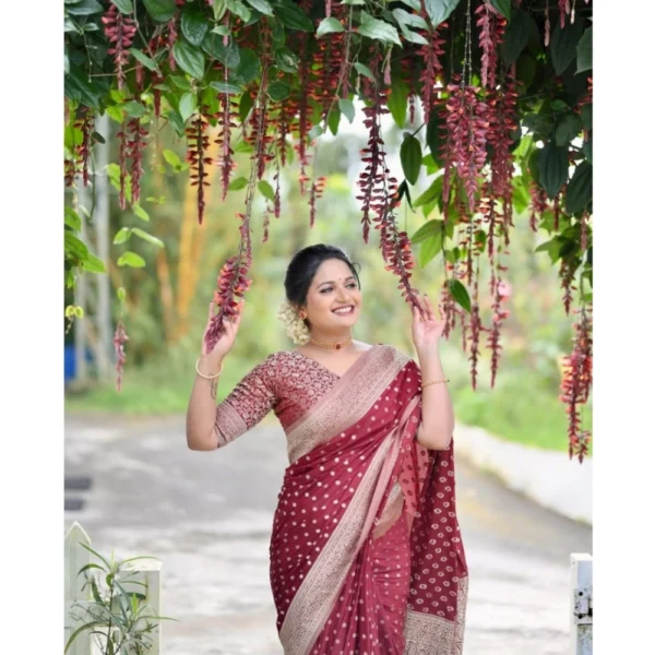 Women's Silk Printed Saree With Unstitched Blouse 5.5Mtr (Maroon) - Image 3