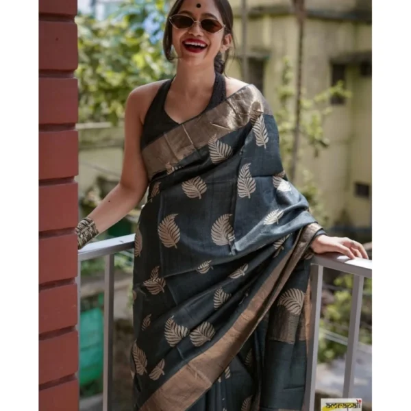 Women's Silk Printed Saree With Unstitched Blouse 5.5Mtr (Black) - Image 2