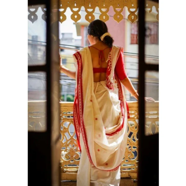 Women's Cotton  Printed Saree With Unstitched Blouse 5.5Mtr (White) - Image 2