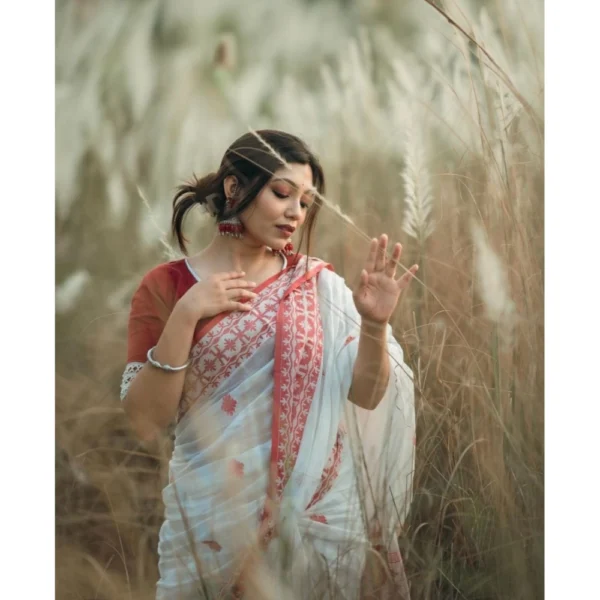 Women's Cotton  Printed Saree With Unstitched Blouse 5.5Mtr (White-Red) - Image 2
