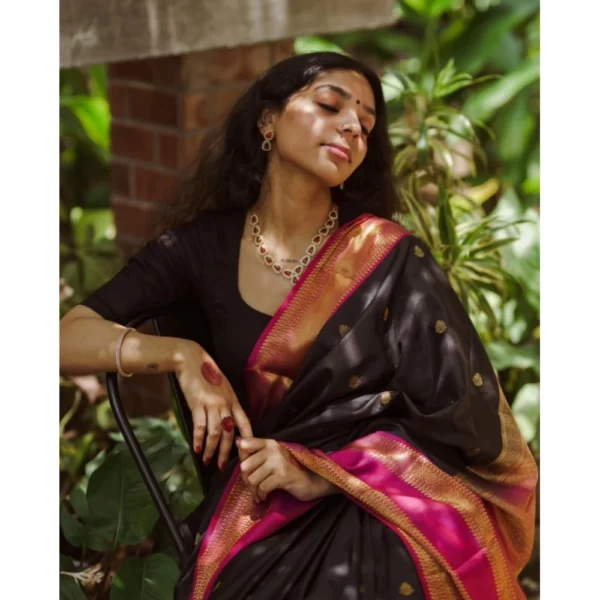 Women's Silk Printed Saree With Unstitched Blouse 5.5Mtr (Black-Pink) - Image 2