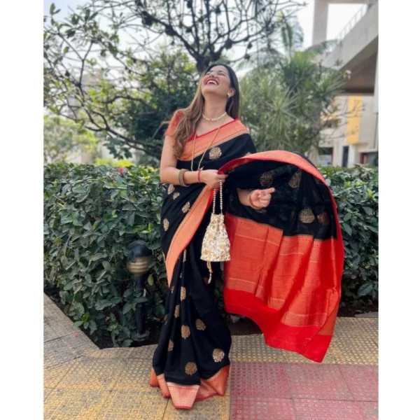 Women's Silk Printed Saree With Unstitched Blouse 5.5Mtr (Black-Red) - Image 2