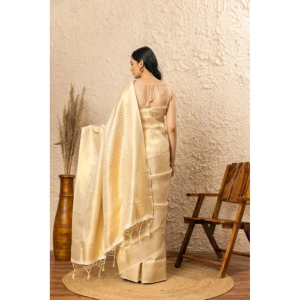 Women's Silk Printed Saree With Unstitched Blouse 5.5Mtr (Gold) - Image 3