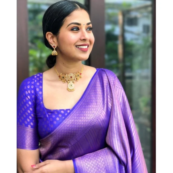 Women's Silk Printed Saree With Unstitched Blouse 5.5Mtr (Blue) - Image 3