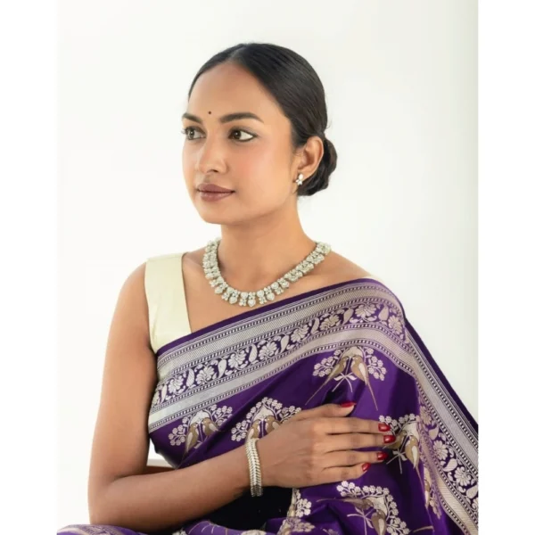 Women's Silk Printed Saree With Unstitched Blouse 5.5Mtr (Purple) - Image 3