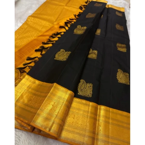 Women's Silk Printed Saree With Unstitched Blouse 5.5Mtr (Black) - Image 3