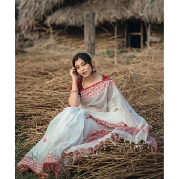 Women's Cotton  Printed Saree With Unstitched Blouse 5.5Mtr (White-Red) - Image 3