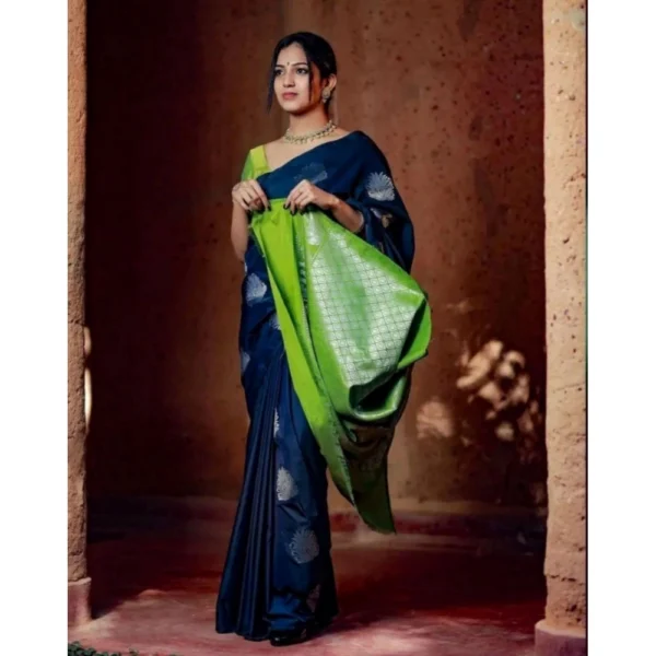 Women's Silk Printed Saree With Unstitched Blouse 5.5Mtr (Navy Blue) - Image 3