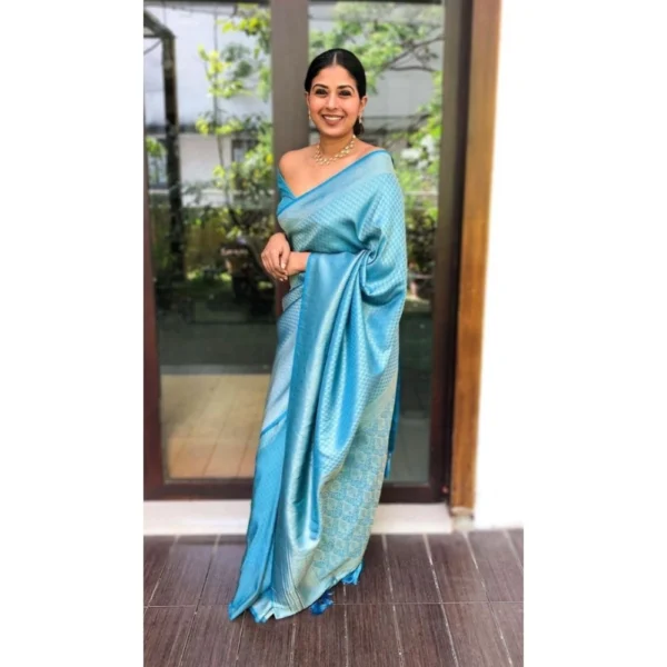 Women's Silk Printed Saree With Unstitched Blouse 5.5Mtr (Sky Blue) - Image 3