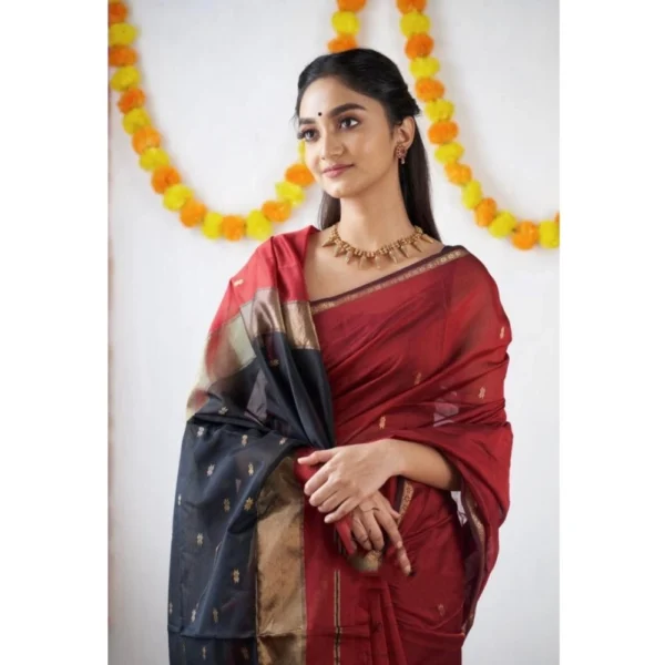Women's Cotton  Printed Saree With Unstitched Blouse 5.5Mtr (Red) - Image 3