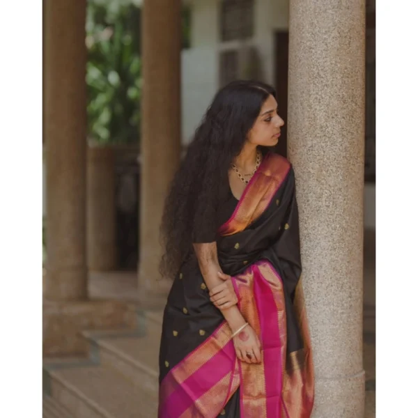 Women's Silk Printed Saree With Unstitched Blouse 5.5Mtr (Black-Pink) - Image 3