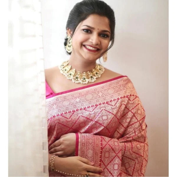 Women's Silk Printed Saree With Unstitched Blouse 5.5Mtr (Pink) - Image 2