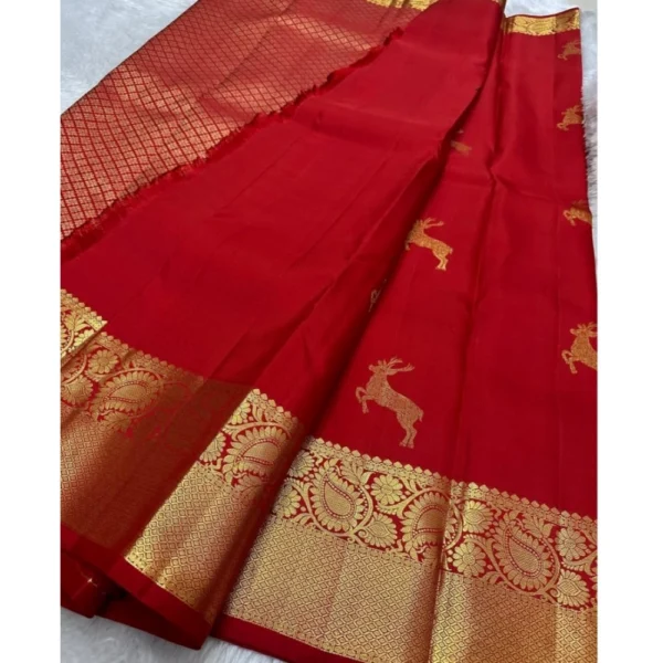 Women's Silk Printed Saree With Unstitched Blouse 5.5Mtr (Red) - Image 2