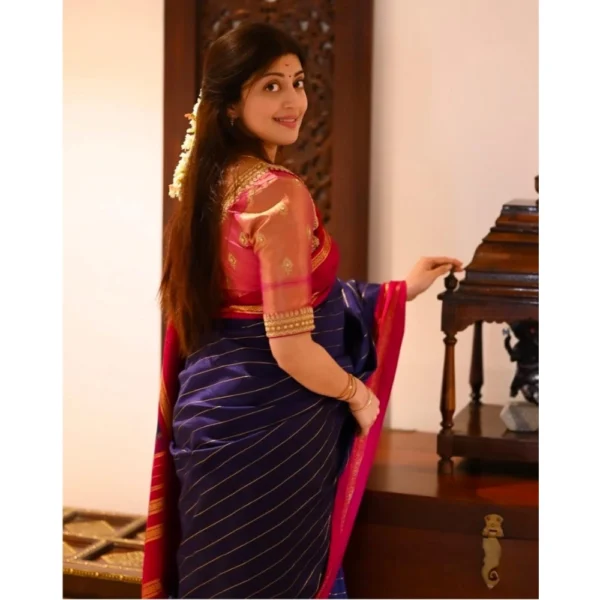 Women's Silk Printed Saree With Unstitched Blouse 5.5Mtr (Navy Blue) - Image 3