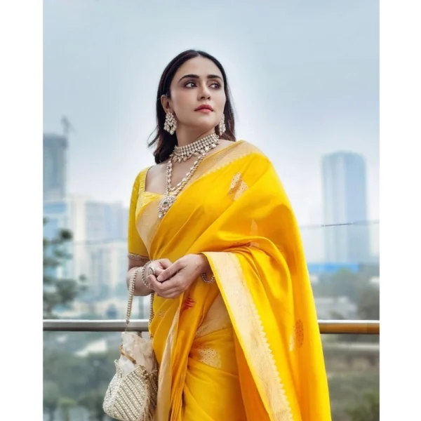 Women's Silk Printed Saree With Unstitched Blouse 5.5Mtr (Yellow) - Image 2