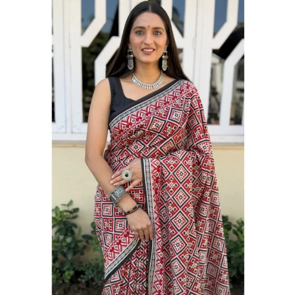 Women's Cotton Ajrakh Printed Saree With Unstitched Blouse 5.5Mtr (Multicolor) - Image 4