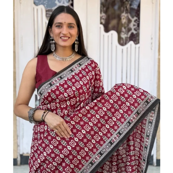 Women's Cotton Ajrakh Printed Saree With Unstitched Blouse 5.5Mtr (Red) - Image 4