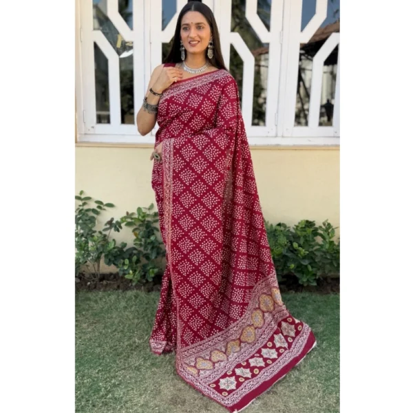 Women's Cotton Ajrakh Printed Saree With Unstitched Blouse 5.5Mtr (Red) - Image 4