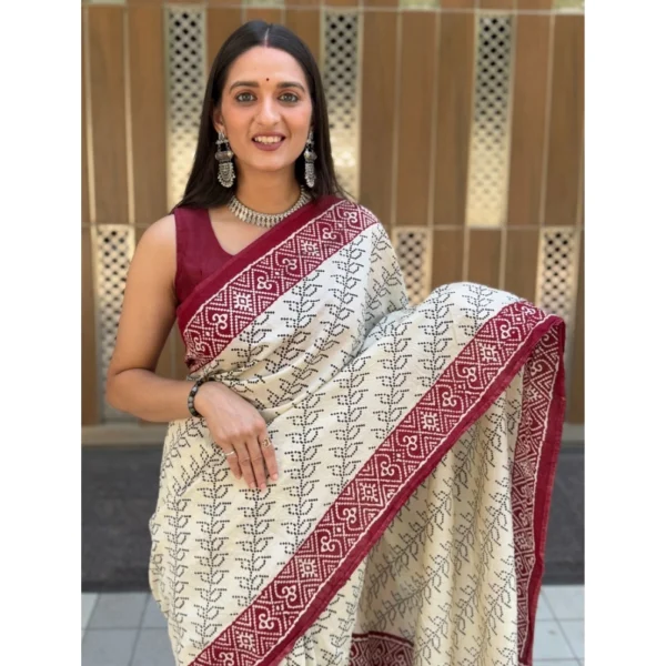 Women's Cotton Ajrakh Printed Saree With Unstitched Blouse 5.5Mtr (White) - Image 3