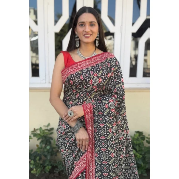 Women's Cotton Ajrakh Printed Saree With Unstitched Blouse 5.5Mtr (Black) - Image 2