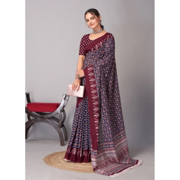 Women's Cotton Ajrakh Printed Saree With Unstitched Blouse 5.5Mtr (Navy Blue) - Image 3