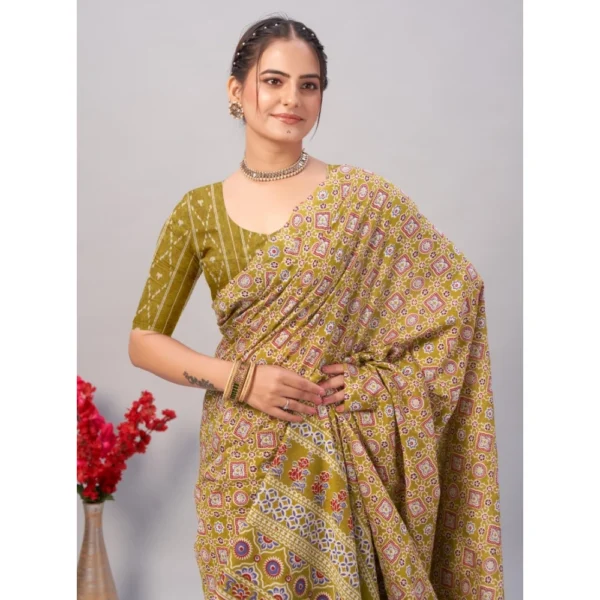 Women's Cotton Ajrakh Printed Saree With Unstitched Blouse 5.5Mtr (Green) - Image 4