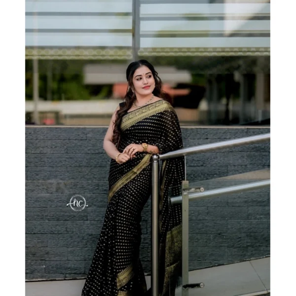Women's Silk Woven Kanjivaram Saree With Unstitched Blouse (5.5Mtr, Black) - Image 2