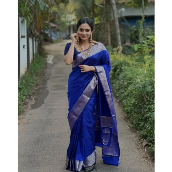 Women's Silk Woven Kanjivaram Saree With Unstitched Blouse (5.5Mtr, Blue) - Image 3