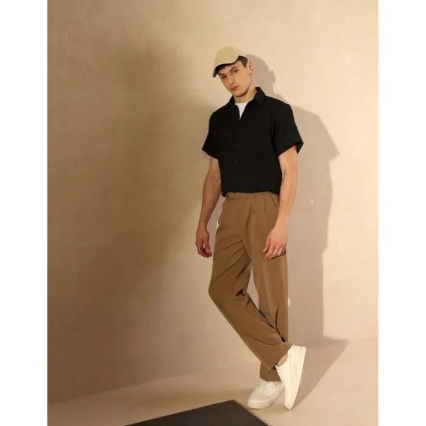 Men's Cotton Blend Solid Half-Sleeve Regular Shirt (Black) - Image 3