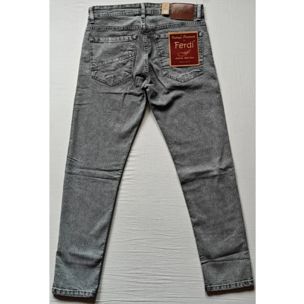 Men's Cotton Blended Solid Tapered Jeans (Grey) - Image 4