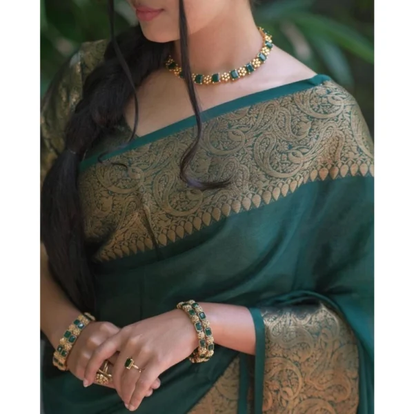 Women's Soft Lichi Silk Solid Saree With Unstitched Blouse 5.5Mtr (Green) - Image 4