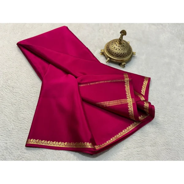 Women's Crepe Chit Pallu Solid Saree With Unstitched Blouse 5.5Mtr (Pink) - Image 2