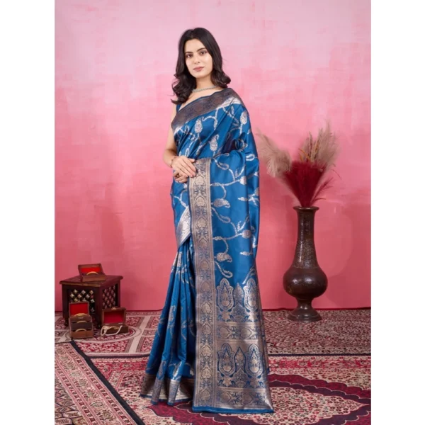 Women's Banarasi Silk Printed Saree With Unstitched Blouse 5.5Mtr (Pinch) - Image 4