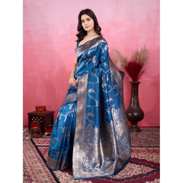 Women's Banarasi Silk Printed Saree With Unstitched Blouse 5.5Mtr (Pinch) - Image 2