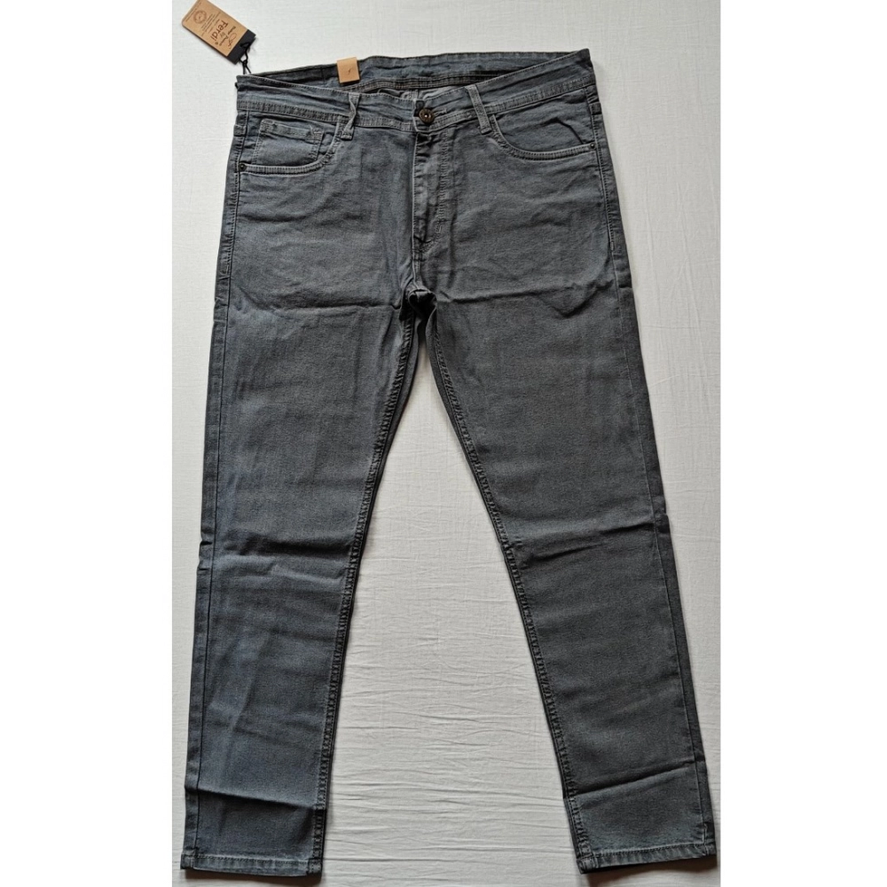 Men's Cotton Blended Solid Tapered Jeans (Grey)