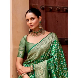 Women's Silk Printed Saree With Unstitched Blouse 5.5Mtr (Green) - Image 2