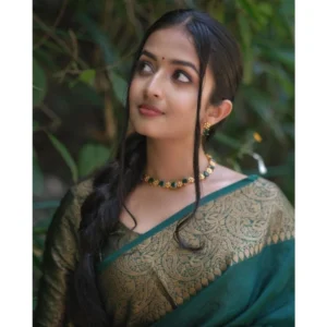 Women's Soft Lichi Silk Solid Saree With Unstitched Blouse 5.5Mtr (Green) - Image 2