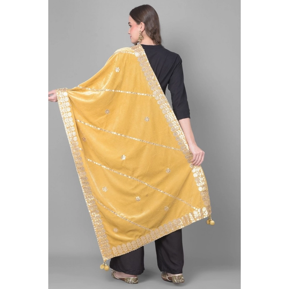 Women's Velvet Gotta Patti Dupatta (Gold, Length: 2.25 to 2.50 Mtr) - Image 4