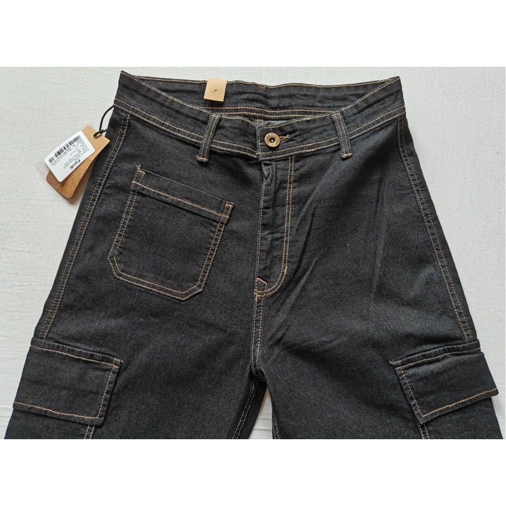 Women's Cotton Blended Solid Cargo Straight Fit (Black) - Image 3