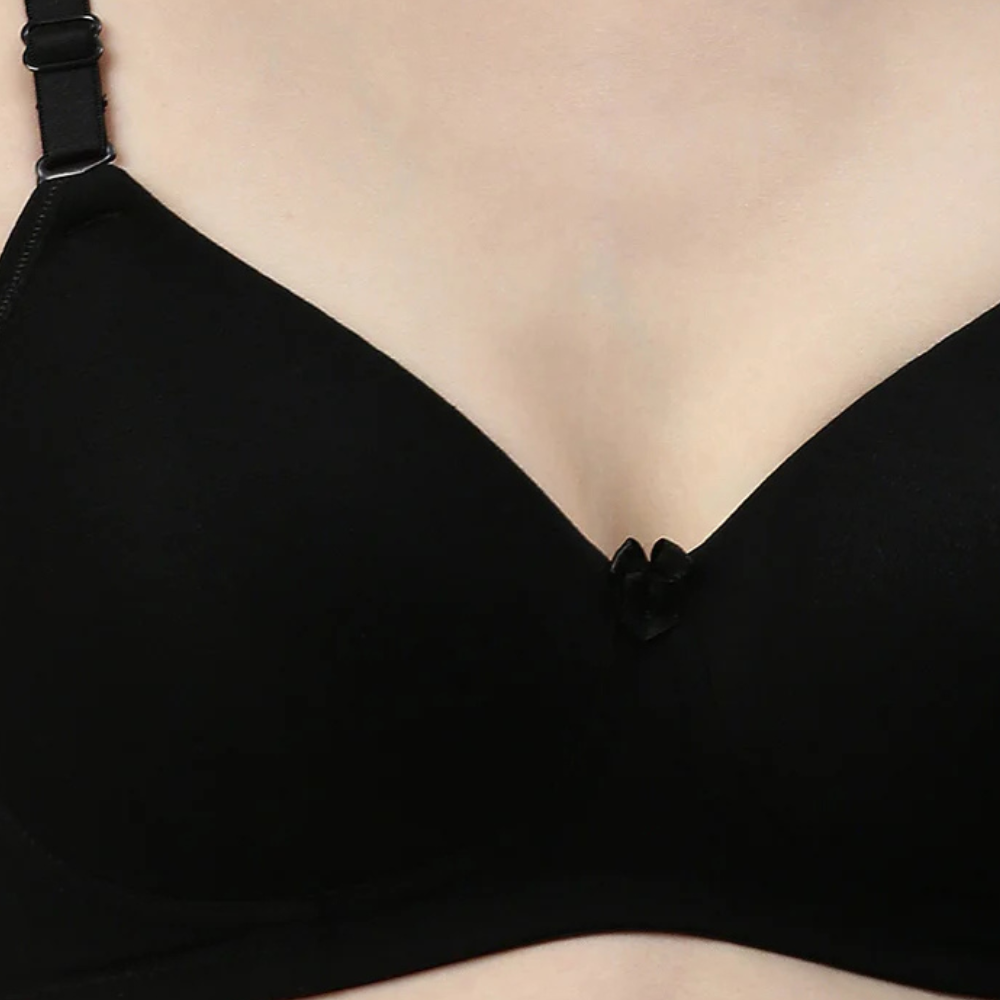 Passion Plunge – Black Seamless Padded Bra - Image 4